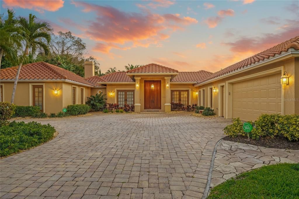 For Sale: $4,250,000 (5 beds, 4 baths, 4143 Square Feet)