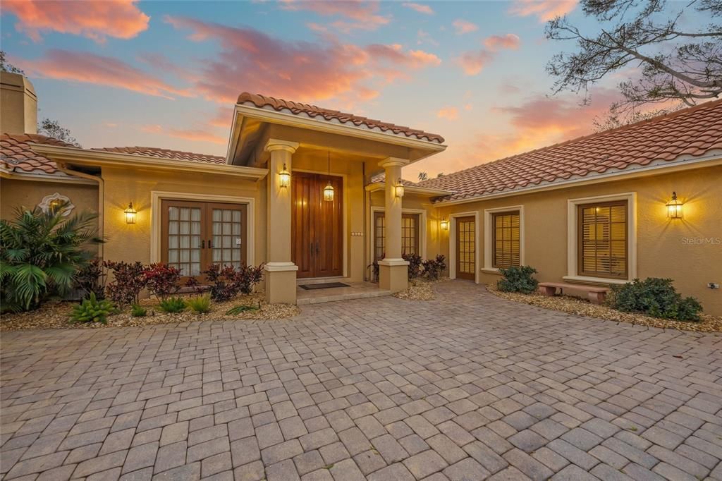 For Sale: $4,250,000 (5 beds, 4 baths, 4143 Square Feet)