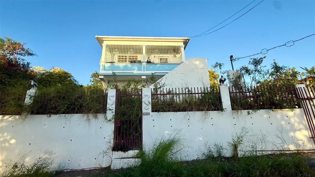 Recently Sold: $150,000 (4 beds, 1 baths, 1179 Square Feet)