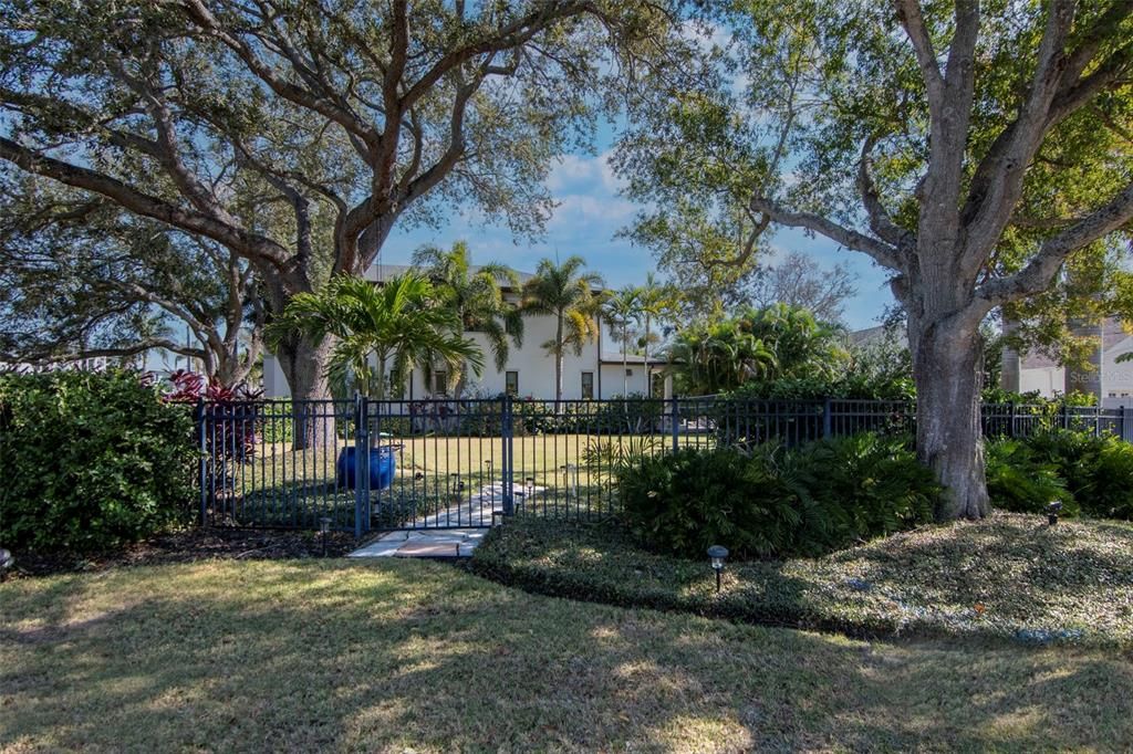En Venta: $3,999,999 (5 camas, 6 baños, 5154 Pies cuadrados)