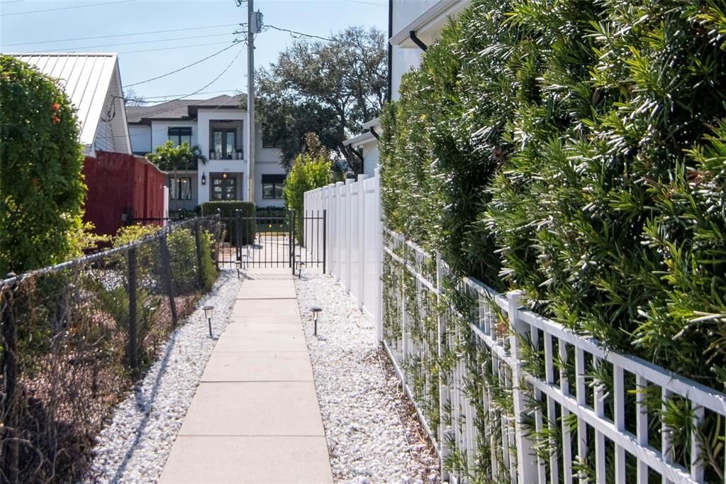 En Venta: $3,999,999 (5 camas, 6 baños, 5154 Pies cuadrados)