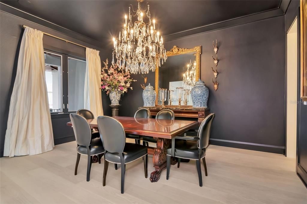 En Venta: $3,999,999 (5 camas, 6 baños, 5154 Pies cuadrados)