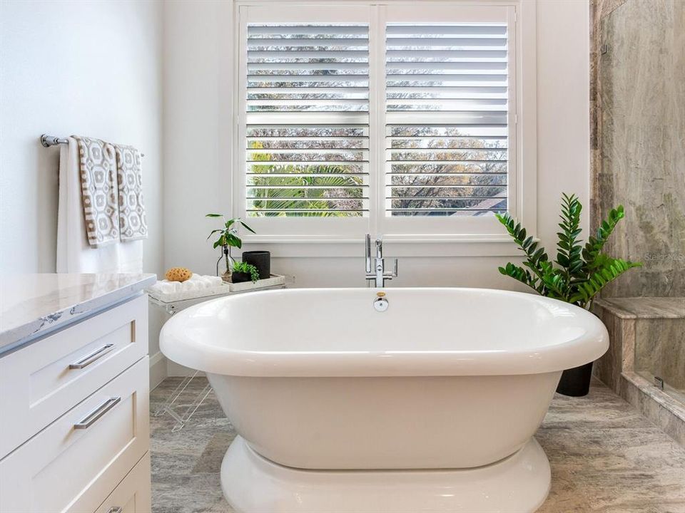 En Venta: $3,999,999 (5 camas, 6 baños, 5154 Pies cuadrados)