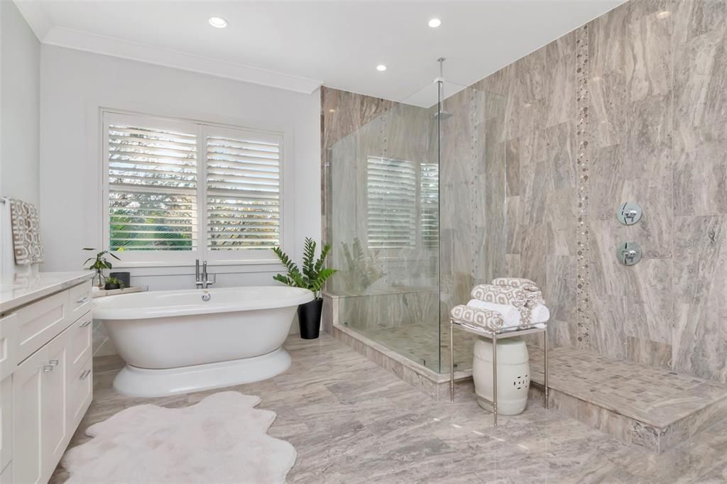 En Venta: $3,999,999 (5 camas, 6 baños, 5154 Pies cuadrados)