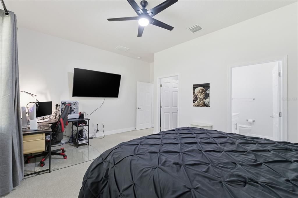 Active With Contract: $648,999 (4 beds, 3 baths, 3055 Square Feet)