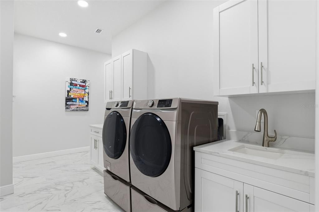 Active With Contract: $648,999 (4 beds, 3 baths, 3055 Square Feet)