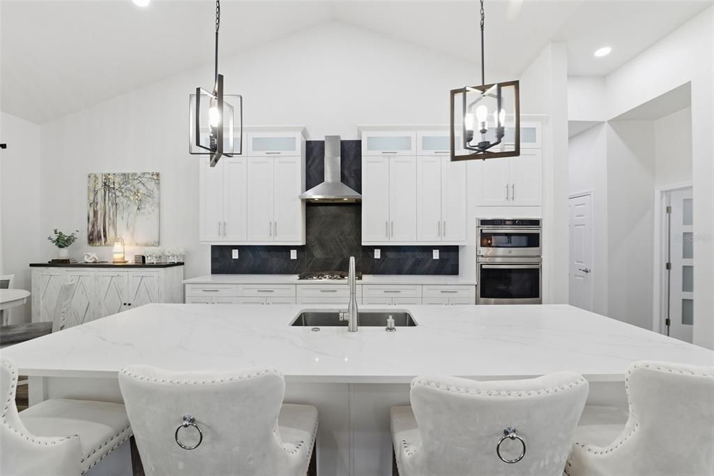 Active With Contract: $648,999 (4 beds, 3 baths, 3055 Square Feet)