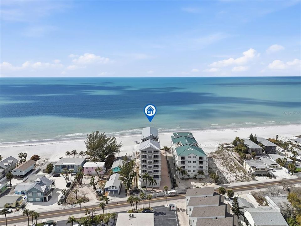 Recently Sold: $4,500,000 (5 beds, 4 baths, 5100 Square Feet)