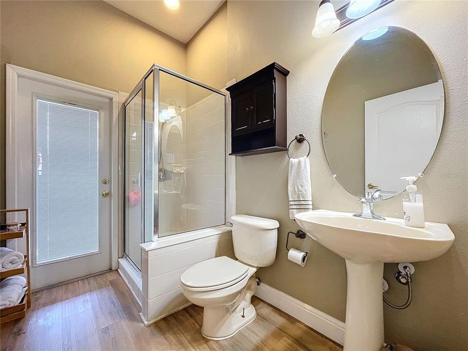 Activo con contrato: $629,500 (4 camas, 3 baños, 2498 Pies cuadrados)
