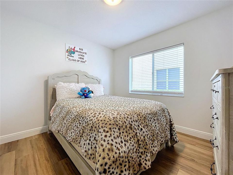 Activo con contrato: $629,500 (4 camas, 3 baños, 2498 Pies cuadrados)