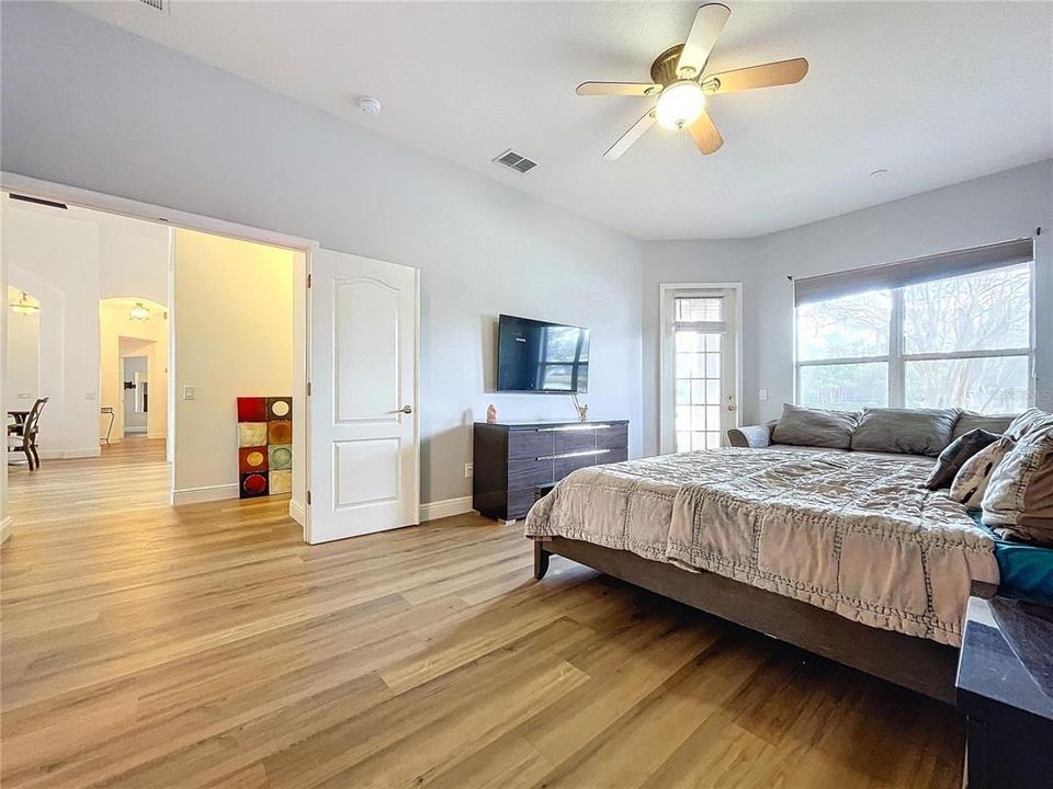 Activo con contrato: $629,500 (4 camas, 3 baños, 2498 Pies cuadrados)