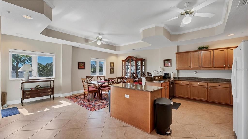 En Venta: $725,000 (2 camas, 2 baños, 1755 Pies cuadrados)