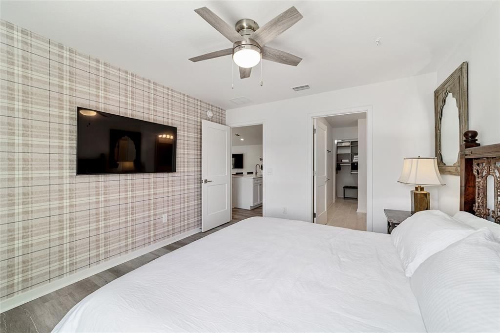 В аренду: $2,300 (3 спален, 2 ванн, 1274 Квадратных фут)