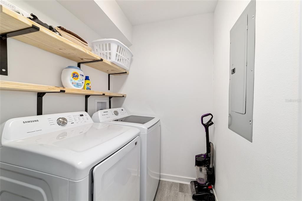 В аренду: $2,300 (3 спален, 2 ванн, 1274 Квадратных фут)