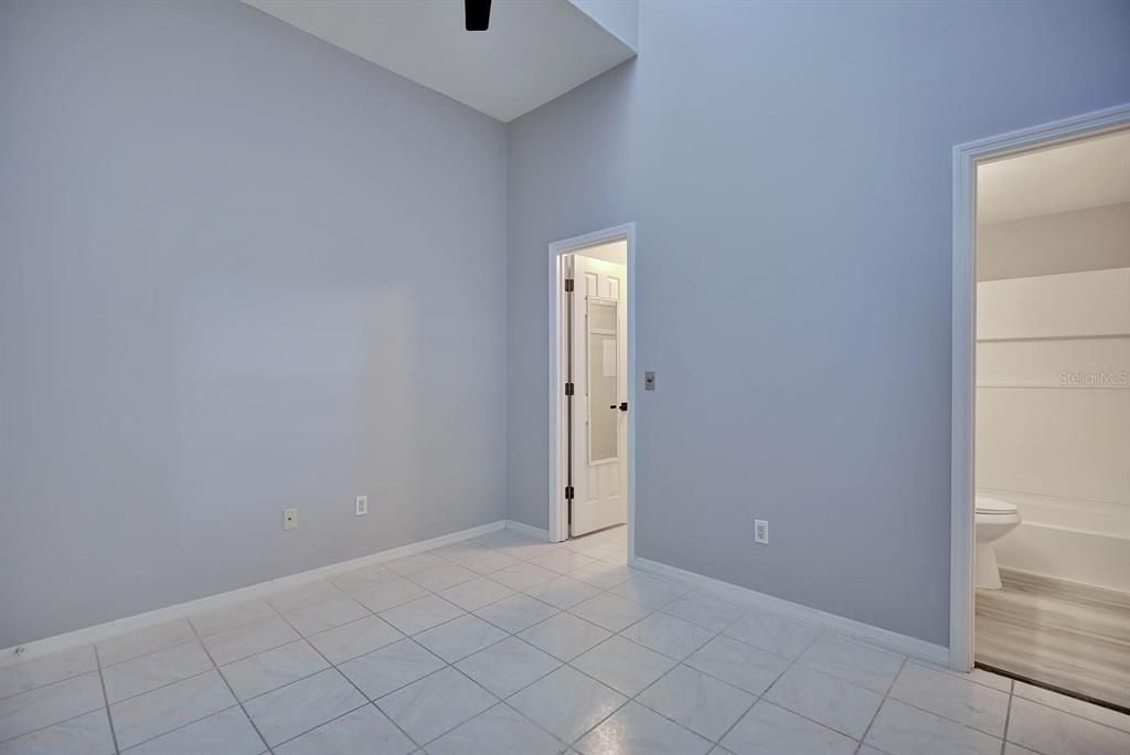 For Sale: $229,000 (3 beds, 2 baths, 1556 Square Feet)