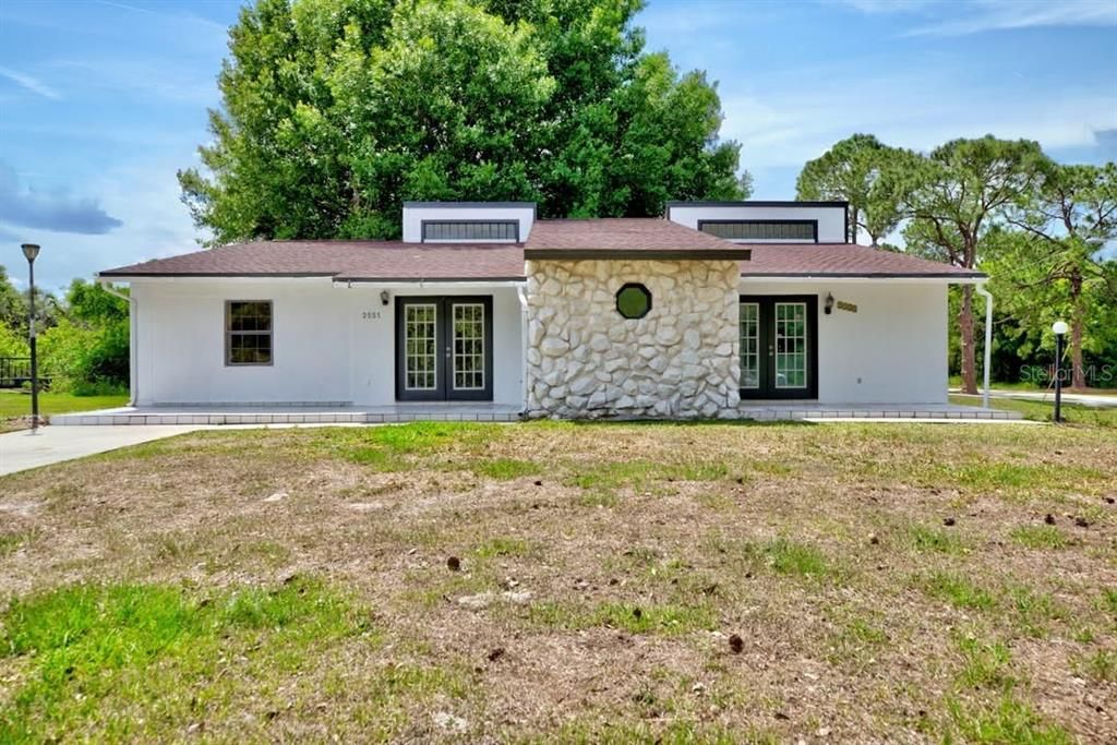For Sale: $229,000 (3 beds, 2 baths, 1556 Square Feet)