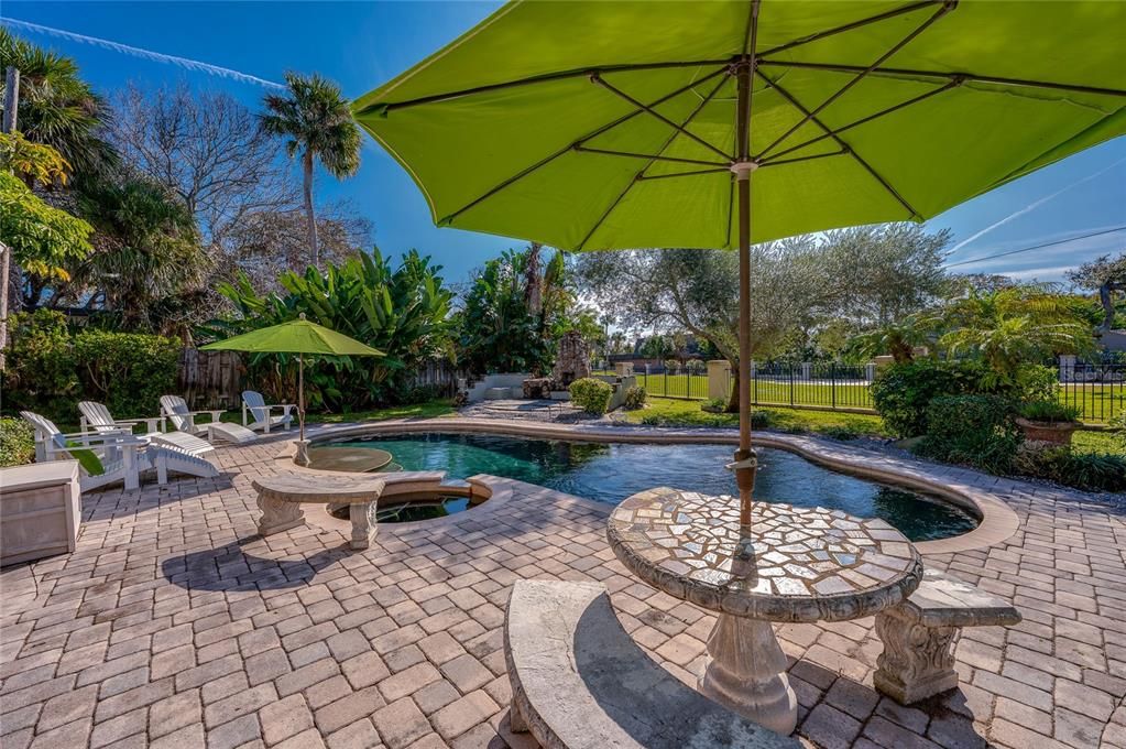 For Sale: $899,000 (4 beds, 2 baths, 3300 Square Feet)
