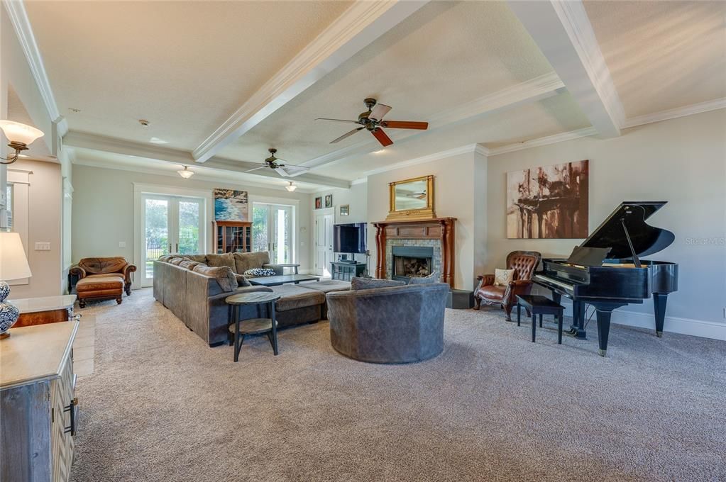 For Sale: $899,000 (4 beds, 2 baths, 3300 Square Feet)
