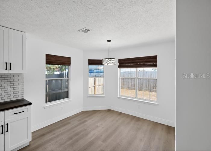 For Sale: $424,000 (3 beds, 2 baths, 1679 Square Feet)