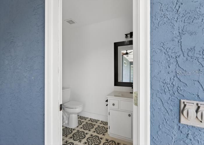 For Sale: $424,000 (3 beds, 2 baths, 1679 Square Feet)