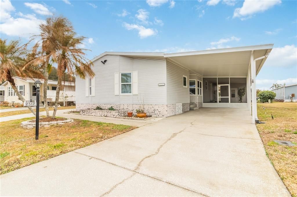 For Sale: $209,900 (2 beds, 2 baths, 1565 Square Feet)