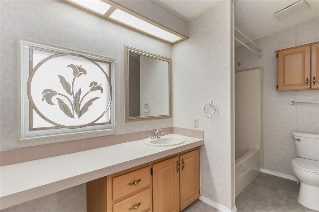 For Sale: $209,900 (2 beds, 2 baths, 1565 Square Feet)