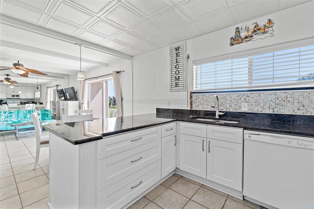 待售: $490,000 (2 贝兹, 2 浴室, 900 平方英尺)