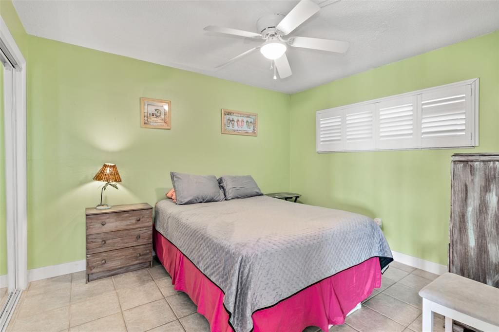 待售: $490,000 (2 贝兹, 2 浴室, 900 平方英尺)