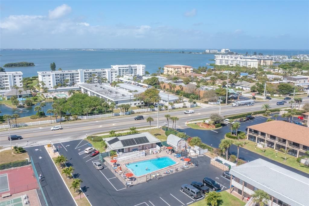 待售: $490,000 (2 贝兹, 2 浴室, 900 平方英尺)