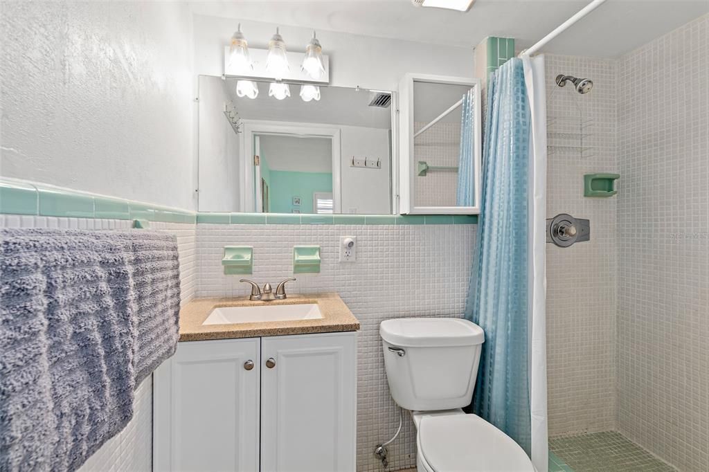 待售: $490,000 (2 贝兹, 2 浴室, 900 平方英尺)