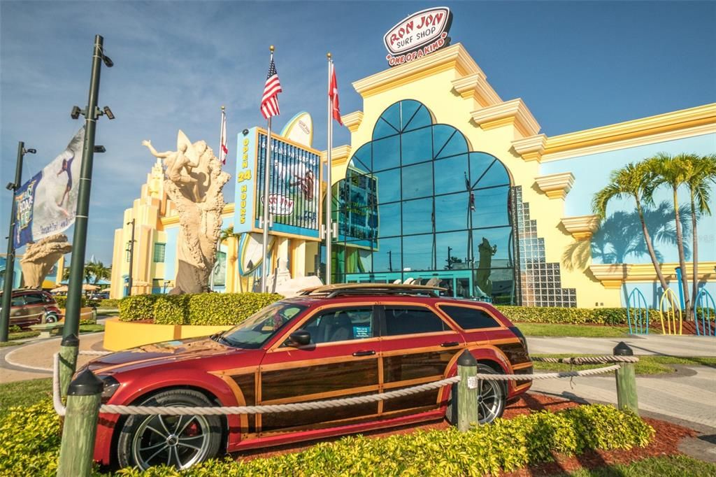 待售: $490,000 (2 贝兹, 2 浴室, 900 平方英尺)