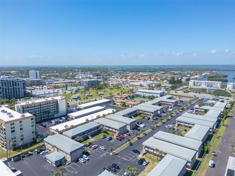 待售: $490,000 (2 贝兹, 2 浴室, 900 平方英尺)