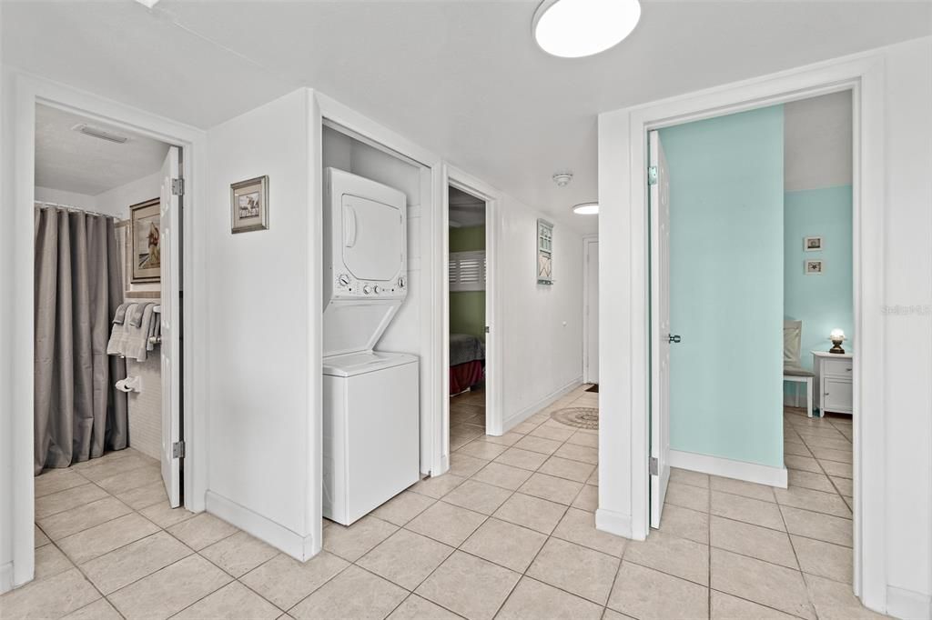 待售: $490,000 (2 贝兹, 2 浴室, 900 平方英尺)