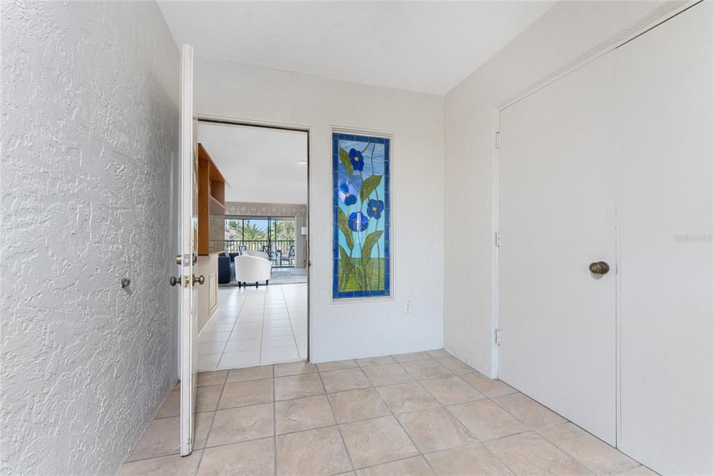 For Sale: $340,000 (2 beds, 2 baths, 1516 Square Feet)