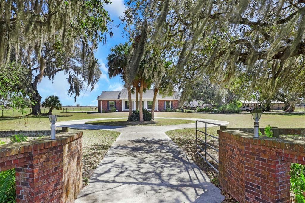 For Sale: $1,199,000 (2 beds, 2 baths, 3059 Square Feet)