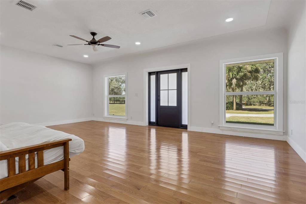 For Sale: $1,199,000 (2 beds, 2 baths, 3059 Square Feet)