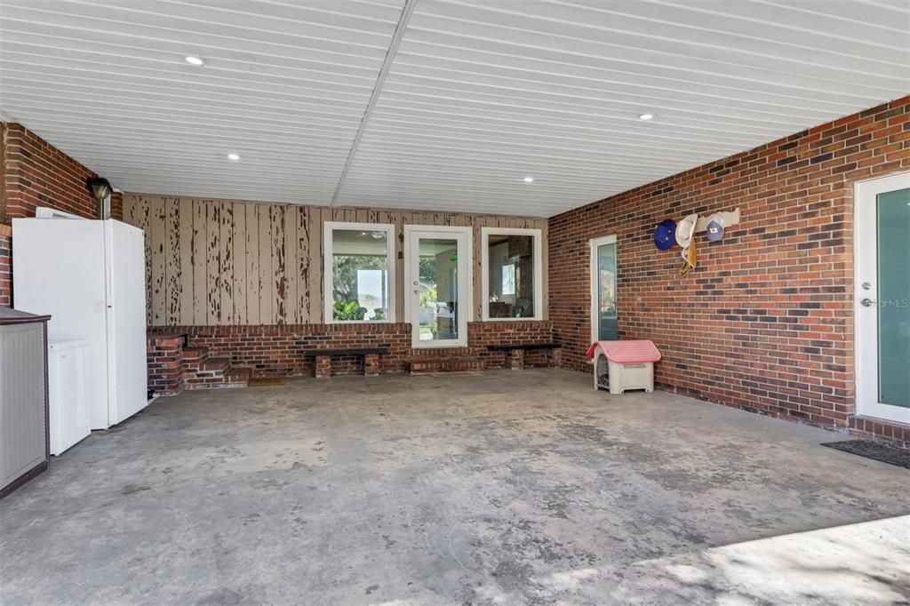 For Sale: $1,199,000 (2 beds, 2 baths, 3059 Square Feet)
