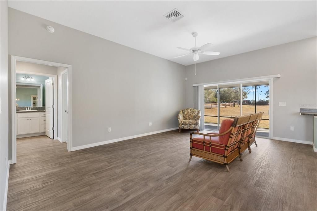 For Sale: $339,000 (3 beds, 2 baths, 1758 Square Feet)