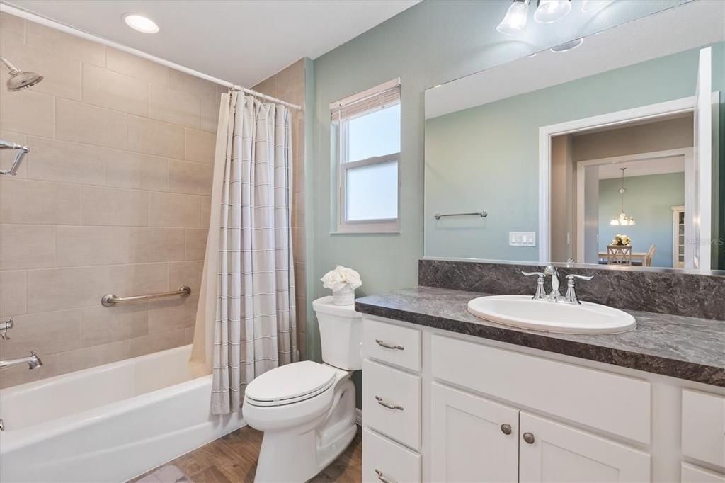 For Sale: $339,000 (3 beds, 2 baths, 1758 Square Feet)