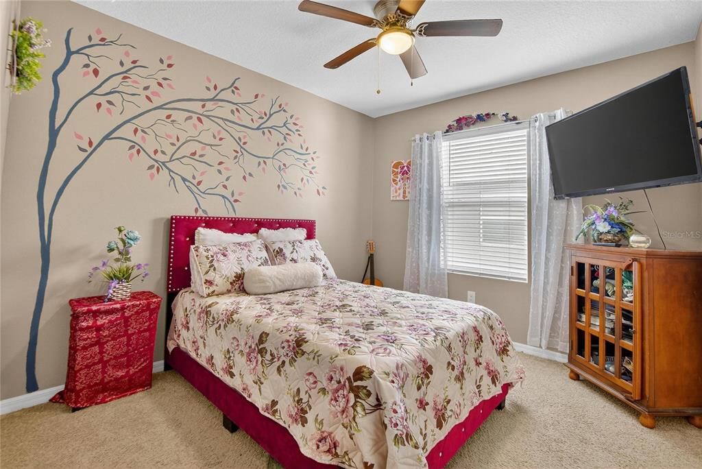 Activo con contrato: $290,000 (3 camas, 2 baños, 1785 Pies cuadrados)