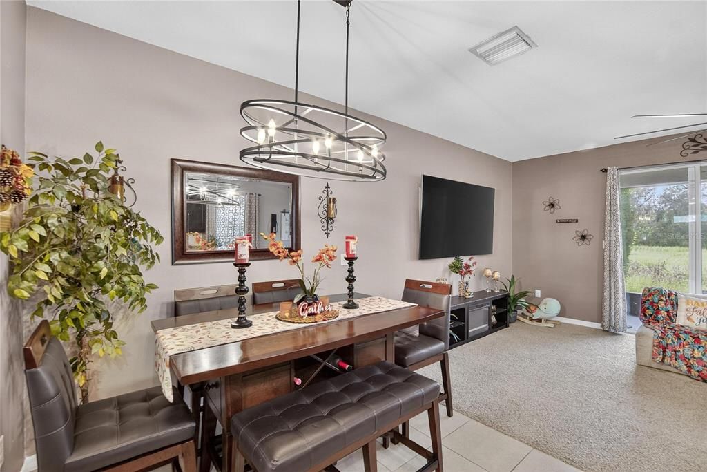 Activo con contrato: $290,000 (3 camas, 2 baños, 1785 Pies cuadrados)