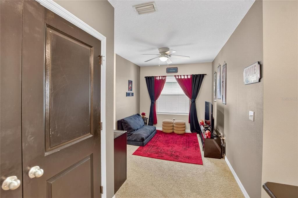 Activo con contrato: $290,000 (3 camas, 2 baños, 1785 Pies cuadrados)