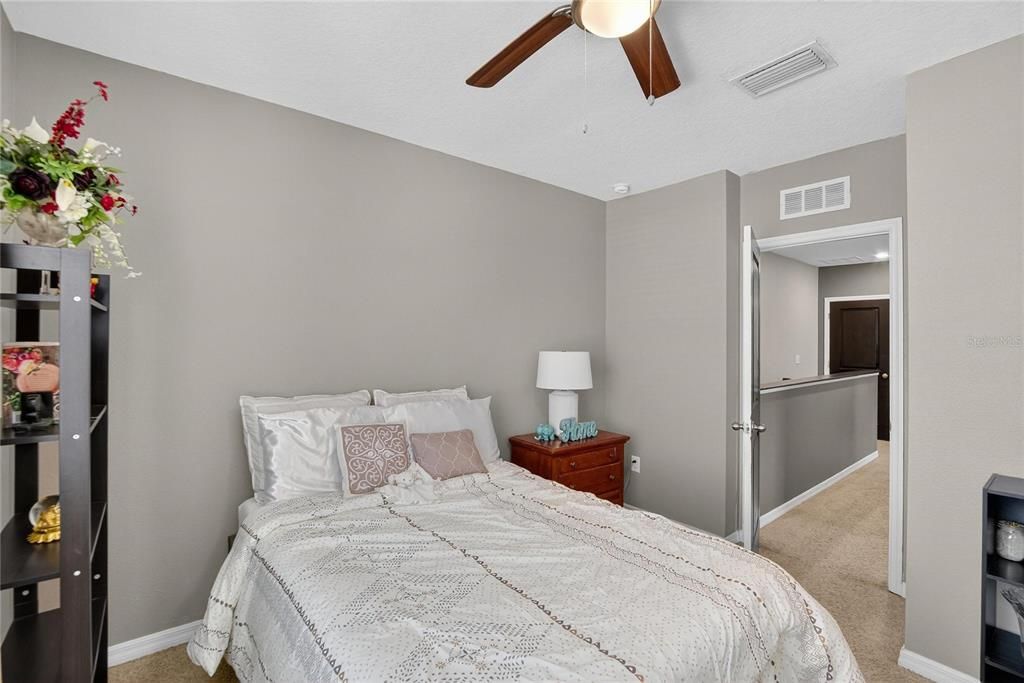 Activo con contrato: $290,000 (3 camas, 2 baños, 1785 Pies cuadrados)