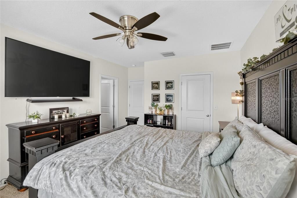 Activo con contrato: $290,000 (3 camas, 2 baños, 1785 Pies cuadrados)