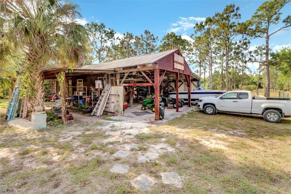 For Sale: $725,000 (3 beds, 3 baths, 2001 Square Feet)