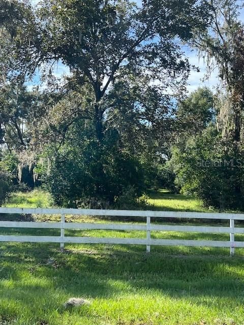 待售: $850,000 (40.00 acres)