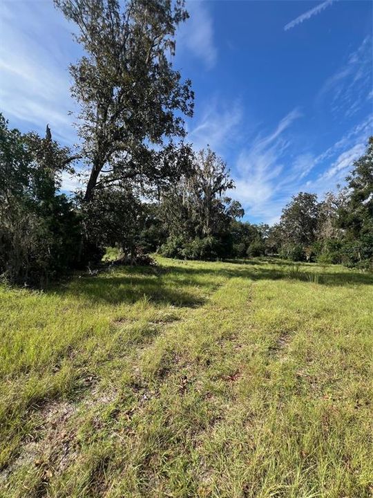 待售: $850,000 (40.00 acres)
