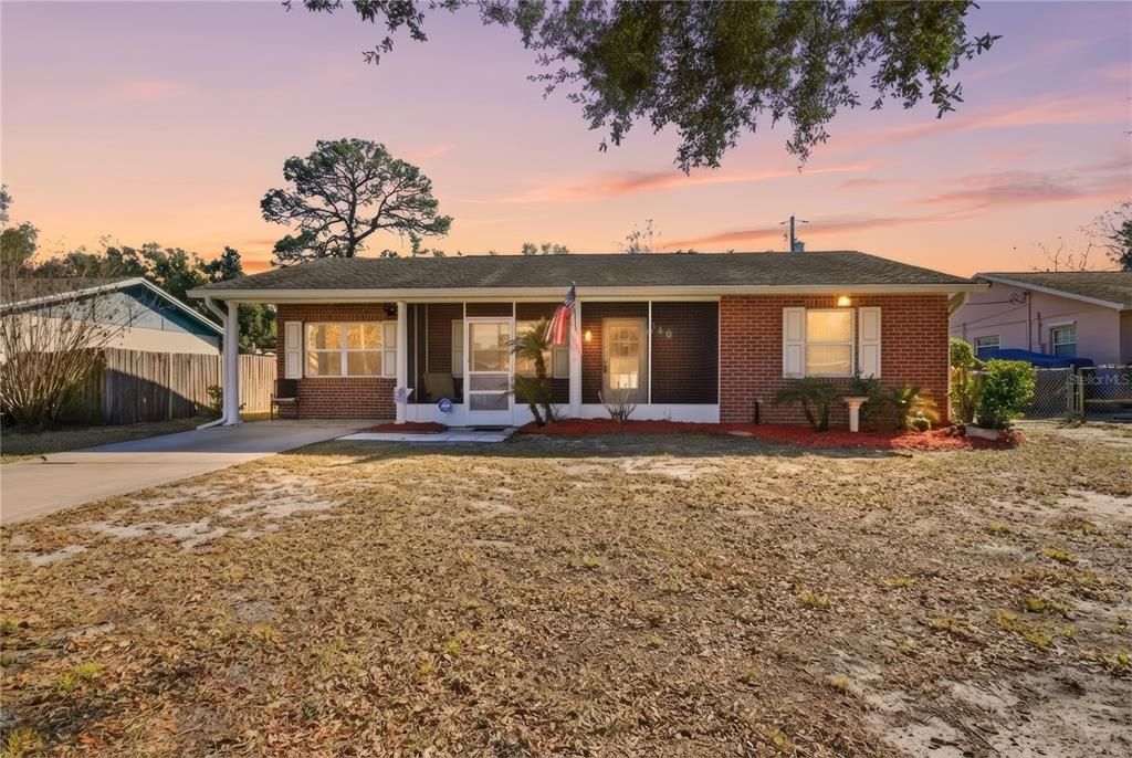 Recently Sold: $300,000 (3 beds, 2 baths, 1539 Square Feet)