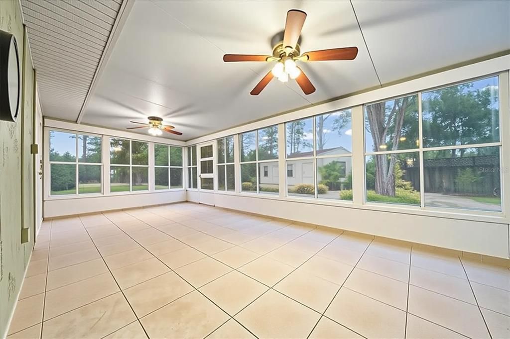 For Sale: $390,000 (3 beds, 2 baths, 1800 Square Feet)