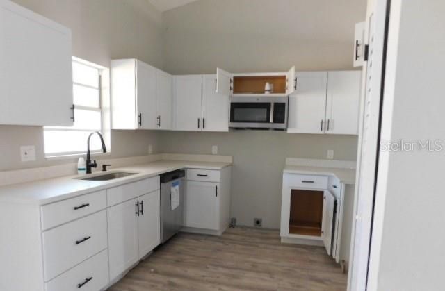 For Sale: $189,000 (3 beds, 2 baths, 1229 Square Feet)